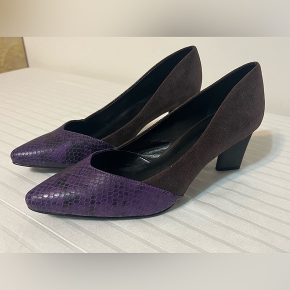 LOGO by Lori Goldstein Shoes - LOGO by Lori Goldstein ColorBlock Purple Brown Heels Leather Upper Sz 8 Like New